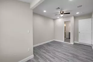 9409 Fairland Dr, Houston, TX 77051 - Photo 10