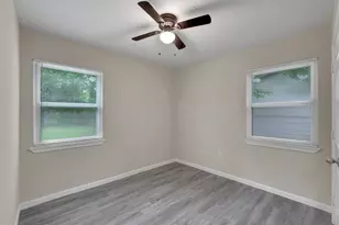 9409 Fairland Dr, Houston, TX 77051 - Photo 14