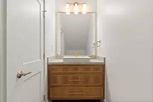 710 Waverly St, Houston, TX 77007 - Photo 16