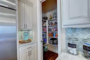 188 McGoey Cir, Shenandoah, TX 77384 - Photo 18