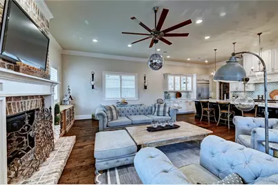 188 McGoey Circle, Shenandoah, TX 77384 - Photo 14