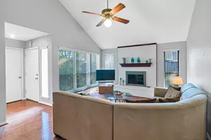 13833 Hollowgreen Dr, Houston, TX 77082 - Photo 12