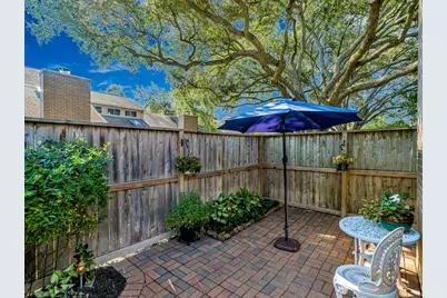 13833 Hollowgreen Drive, Houston, TX 77082 - Photo 8