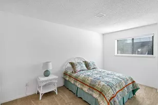 13833 Hollowgreen Dr, Houston, TX 77082 - Photo 24