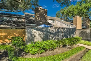 13833 Hollowgreen Dr, Houston, TX 77082 - Photo 4