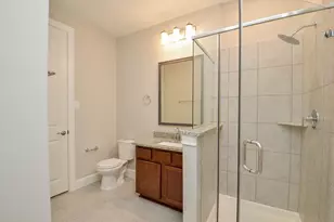 4711 Hollow Tree Dr, Sugar Land, TX 77479 - Photo 8