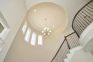 4711 Hollow Tree Dr, Sugar Land, TX 77479 - Photo 4