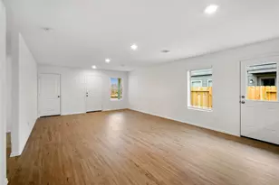 104 Pine Bend Ct, Magnolia, TX 77354 - Photo 6