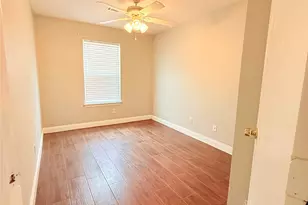 320 Willowick St, Tomball, TX 77375 - Photo 10
