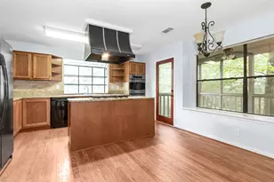 131 Trace Creek Dr, The Woodlands, TX 77381 - Photo 8