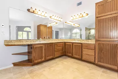 131 Trace Creek Drive, The Woodlands, TX 77381 - Photo 18