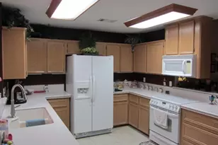 1914 20th St, Huntsville, TX 77340 - Photo 8
