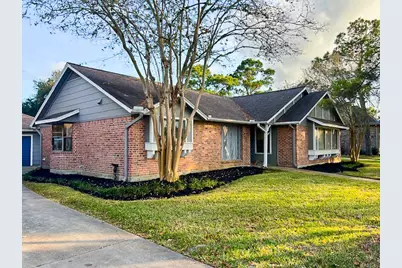 1203 Middlecreek Street, Friendswood, TX 77546 - Photo 4