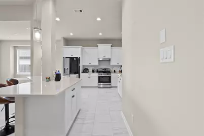 10115 Maclaren Drive, Iowa Colony, TX 77583 - Photo 16