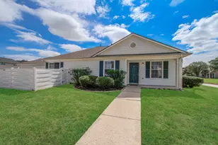 19547 Fletcher Way Dr, Houston, TX 77073 - Photo 1