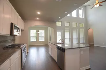 2072 Brookmont Drive, Conroe, TX 77301 - Photo 4