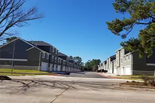 10535 Mills Rd, Houston, TX 77070 - Photo 2