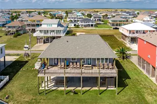 2576 Whitecap, Crystal Beach, TX 77650 - Photo 6