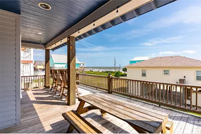 2576 Whitecap, Crystal Beach, TX 77650 - Photo 10