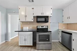 3428 Bradford St, Houston, TX 77025 - Photo 14