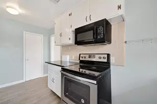 3428 Bradford St, Houston, TX 77025 - Photo 16
