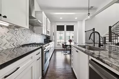 1303 Upland Retreat Blue Place, Houston, TX 77043 - Photo 14