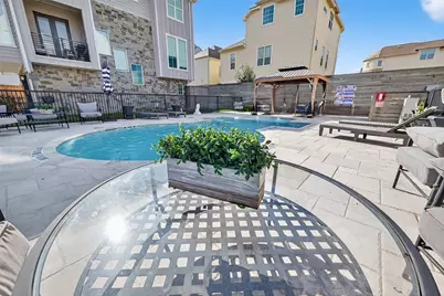 1303 Upland Retreat Blue Place, Houston, TX 77043 - Photo 4