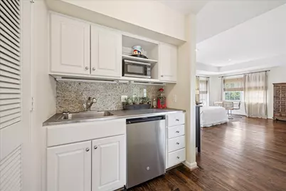 5744 Shady River Drive, Houston, TX 77057 - Photo 22