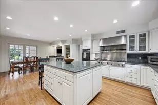 5744 Shady River Dr, Houston, TX 77057 - Photo 8