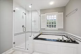 5744 Shady River Dr, Houston, TX 77057 - Photo 20