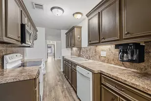 8472 Grand Lake Estates Dr, Montgomery, TX 77316 - Photo 38