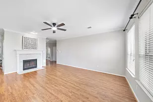 211 Mossey Oak Dr, Baytown, TX 77520 - Photo 14