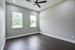 714 Autumn Ln, Livingston, TX 77351 - Photo 6