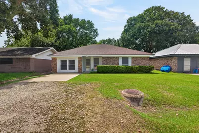 1320 W Palm Drive, Winnie, TX 77665 - Photo 1