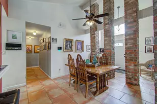 338 Banyan St, Lake Jackson, TX 77566 - Photo 6
