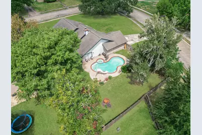 338 Banyan Street, Lake Jackson, TX 77566 - Photo 34