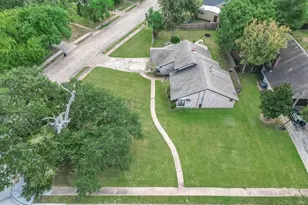 338 Banyan St, Lake Jackson, TX 77566 - Photo 34
