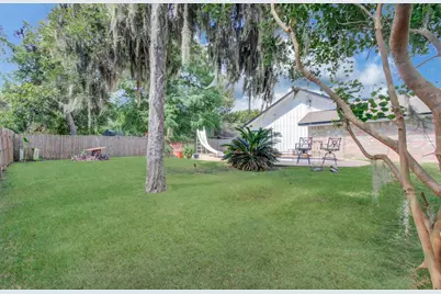 338 Banyan Street, Lake Jackson, TX 77566 - Photo 32