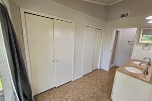 221 Palm Aire Dr, Friendswood, TX 77546 - Photo 16