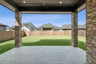 11927 Greenwood Dr, Baytown, TX 77523 - Photo 6