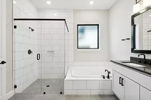 11927 Greenwood Dr, Baytown, TX 77523 - Photo 36