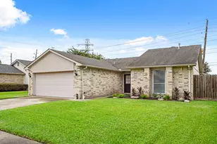 2911 Garden Ln, Sugar Land, TX 77479 - Photo 2