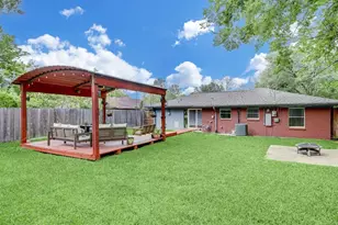 6837 Concho St, Houston, TX 77074 - Photo 16