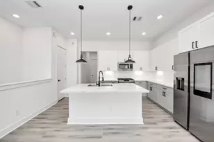 3010 Jensen Springs Ln, Houston, TX 77026 - Photo 14