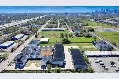 3010 Jensen Springs Lane, Houston, TX 77026 - Photo 8