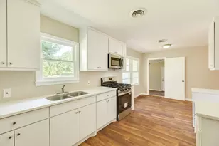 122 N Ringgold St, West Columbia, TX 77486 - Photo 18