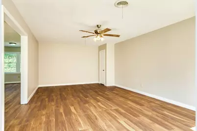 122 N Ringgold Street, West Columbia, TX 77486 - Photo 12