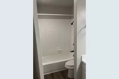 9255 W Sam Houston Pkwy S Parkway #301, Houston, TX 77099 - Photo 2