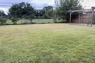 2101 John St, Pasadena, TX 77502 - Photo 10