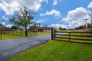 16203 Ladino Run St, Cypress, TX 77429 - Photo 2